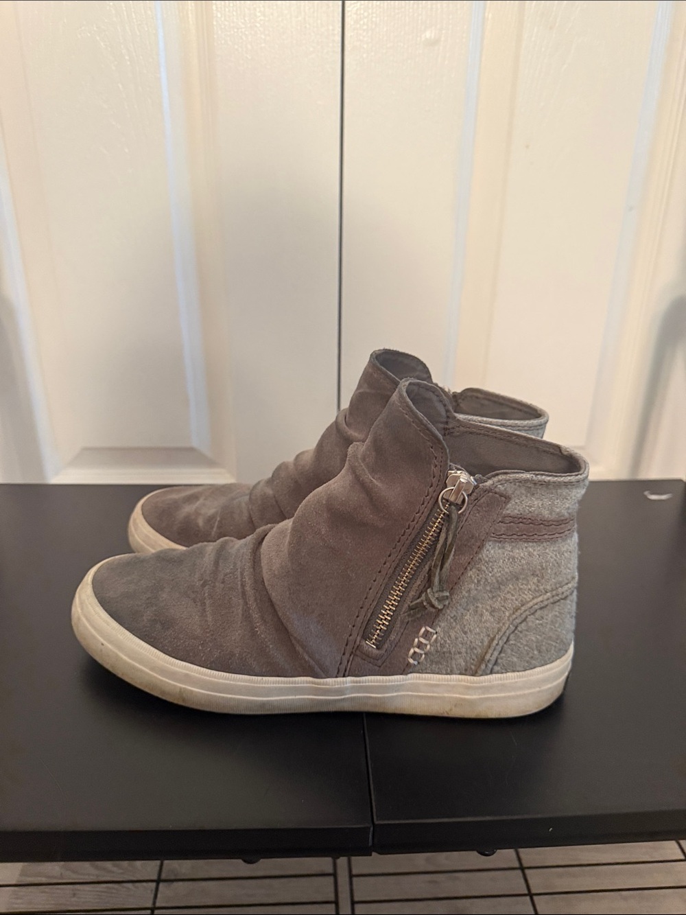 Sperry Gray High-Top Zip Sneakers